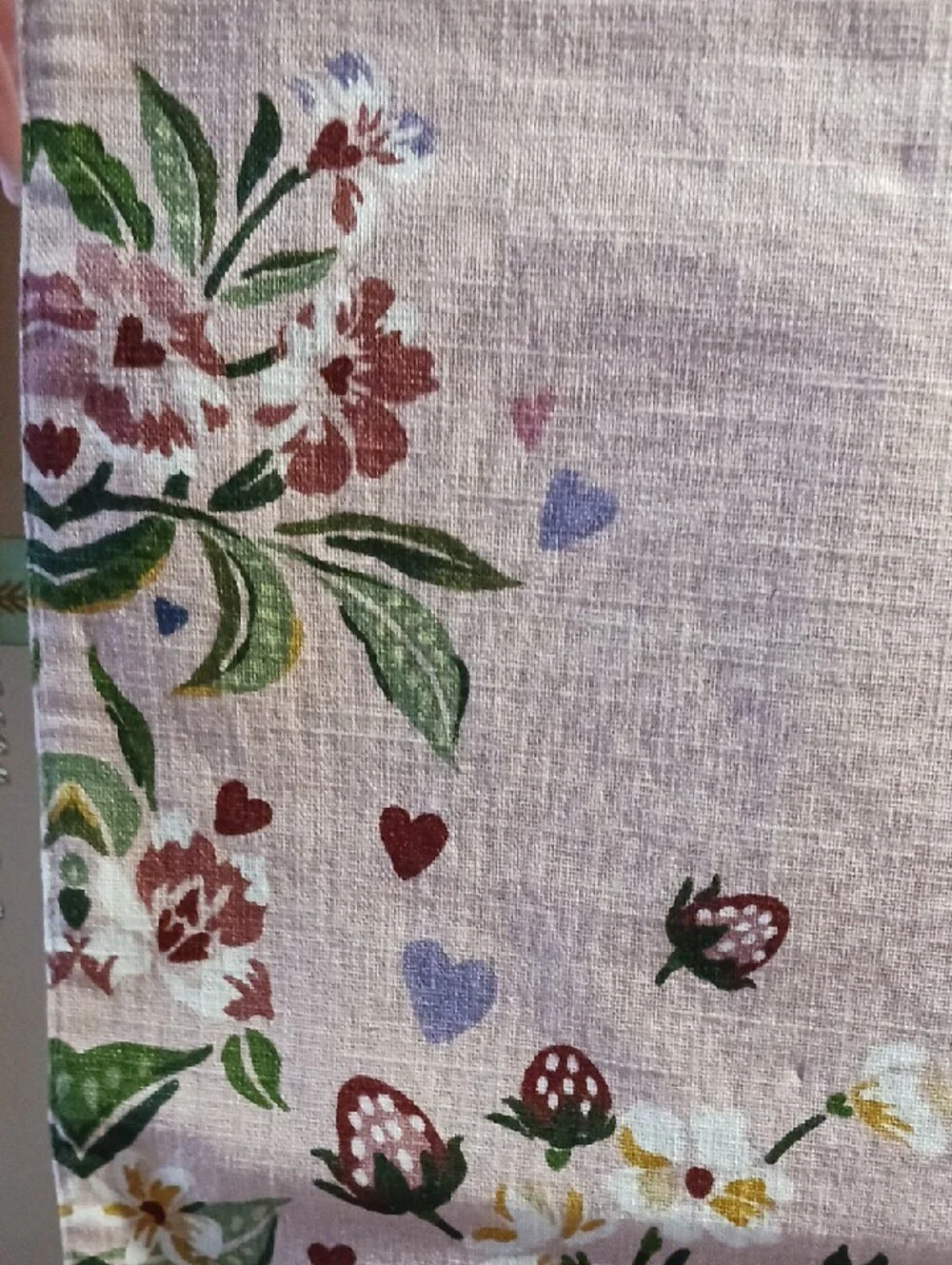 Gorgeous! Floral 💐& Hearts ❤️ Embroidered Pink Table Runner *New*